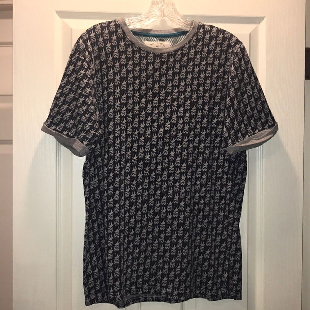 ✨Native Code Navy & Gray Pineapple Print Tee